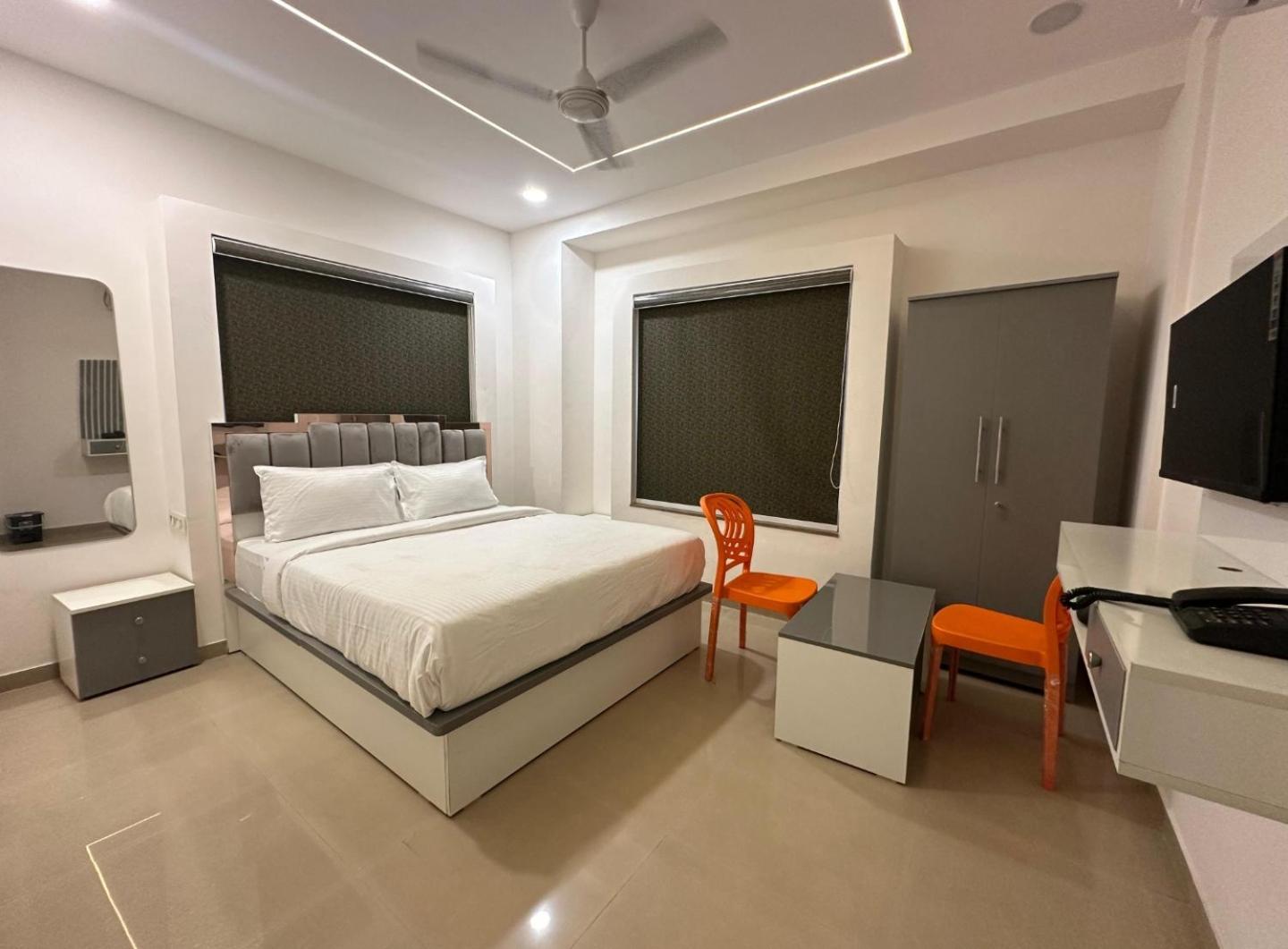 Hotel O The Leela Inn 푸네 외부 사진