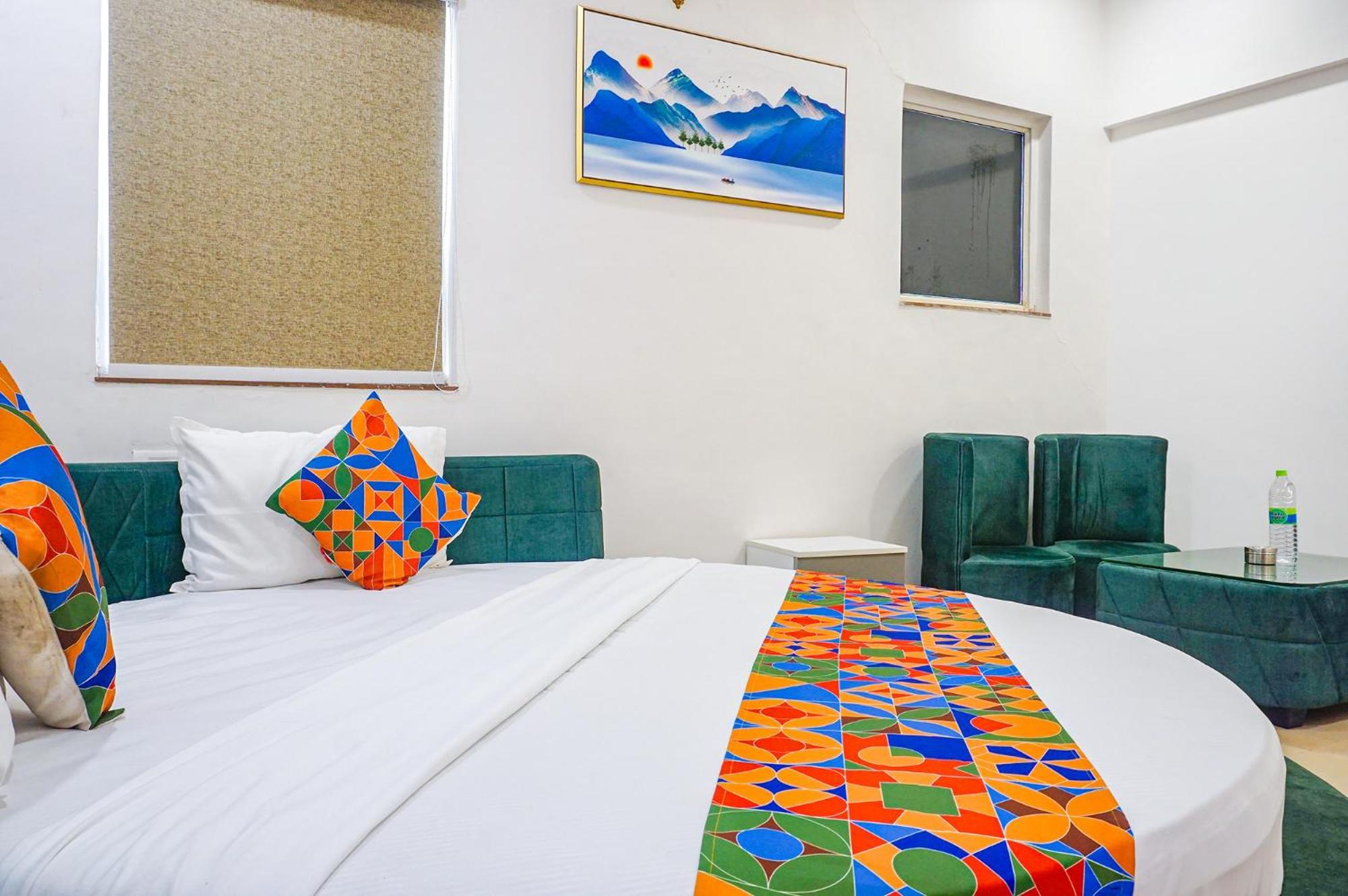 Hotel O The Leela Inn 푸네 외부 사진